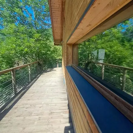 Des Pistes Chalet *